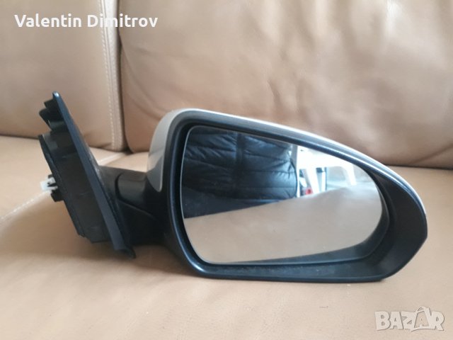 Огледало хюндай и 30 Hyundai i30, снимка 3 - Части - 39300734