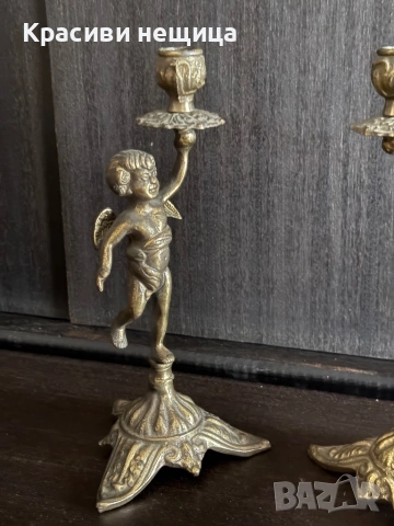 Чифт месингови свещници с ангелчета, снимка 3 - Антикварни и старинни предмети - 53220116