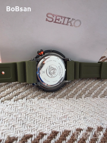 Seiko Prospex Tuna V157-0DE0 SNE547P1 Divers Solar Street Series Green Olive/Black, снимка 8 - Мъжки - 52928287