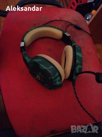 Геймърски слушалки Trust GXT 323C Carus, зелен камуфлаж, снимка 1
