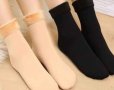 ХИТ МОДЕЛ термо чорапки-супер меки,топли и комфортни, снимка 1 - Дамски чорапи - 38676205