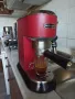 Кафемашина Делонги Дедика с ръкохватка с крема диск, работи отлично и прави хубаво кафе с каймак , снимка 4
