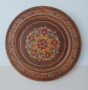 Дървена чиния с оцветена дърворезба 40см., снимка 1 - Декорация за дома - 44860214
