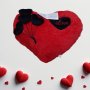 Подаръчна плюшена музикална възглавничка Сърце - Love, 33см, снимка 1
