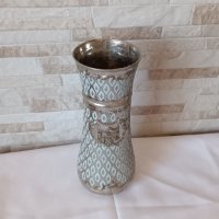 Стара метална немска ваза с гравюри - 25см, снимка 5 - Антикварни и старинни предмети - 39687000