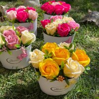 Кашпи със седем сапунени рози , снимка 1 - Други стоки за дома - 39317767
