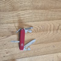 Швейцарско ножче VICTORINOX , снимка 1 - Ножове - 44127485