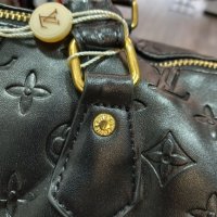 Louis Vuitton черна чанта 2, снимка 8 - Чанти - 34900206