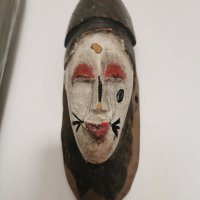 Африканска маска, снимка 1 - Антикварни и старинни предмети - 33430631