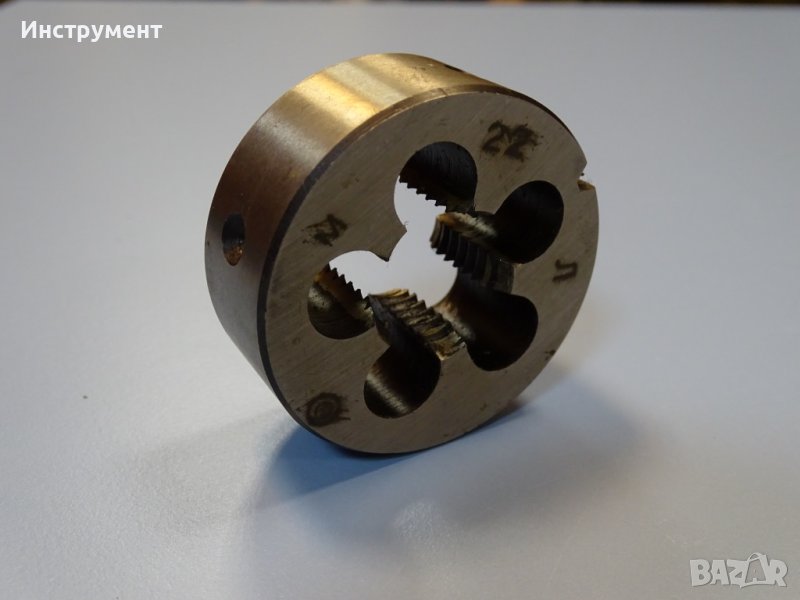 Плашка с метрична резба М22x2.5 mm HSS, снимка 1