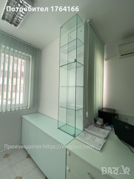 Стъклени шкафове, снимка 1
