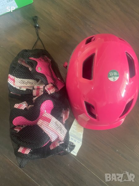 Каска с протектори за момиче, снимка 1