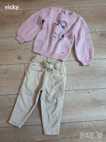 Комплект от пуловер и панталон на Mayoral, размер 24М/92см , снимка 1