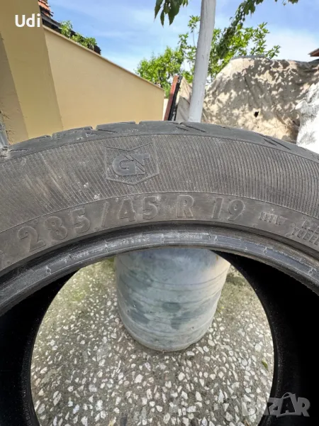 Гуми, снимка 1