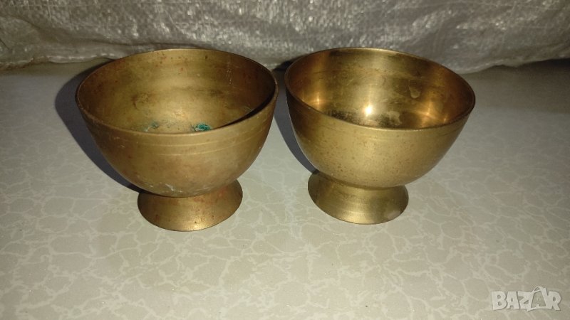 две бронзови чаши, снимка 1