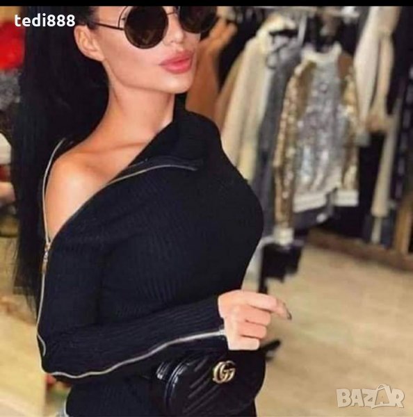 Разпродажба Нова черна блуза с цип, снимка 1