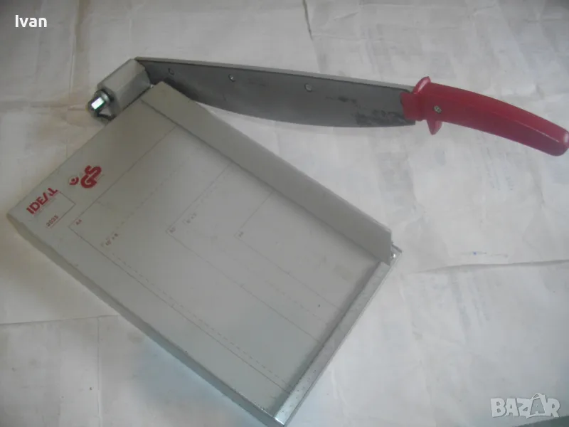 НОВА IDEAL 2035 Made in GERMANY МАСИВНА 5,0 кг РЪЧНА ГИЛОТИНА ЗА РЯЗАНЕ ХАРТИЯ А4 И ХРАН. ПРОДУКТИ, снимка 1