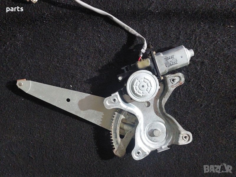 Заден Десен Стъклоповдигач Лексус ИС200 - ИС300 - 8571053030 - 0621009850 N, снимка 1