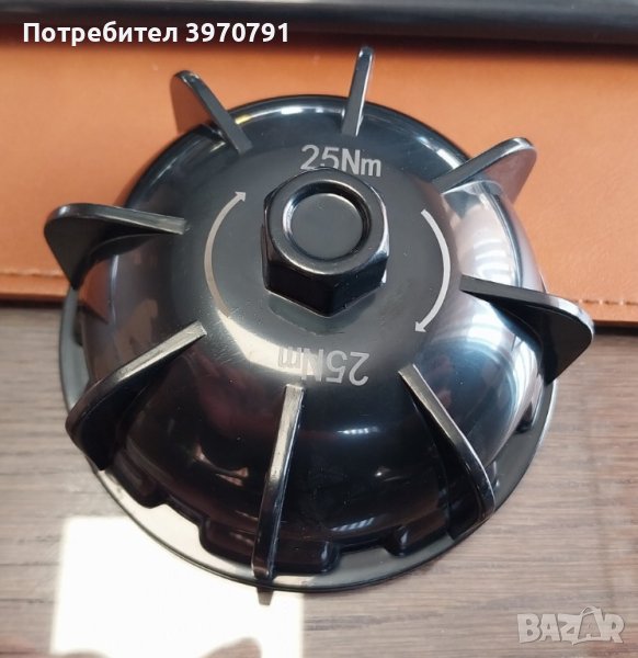 Ключ/Приставка за сваляне на централния капак на джанти MERCEDES AMG, снимка 1