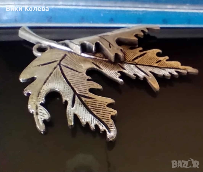 висулка прегънато метално листо, снимка 1