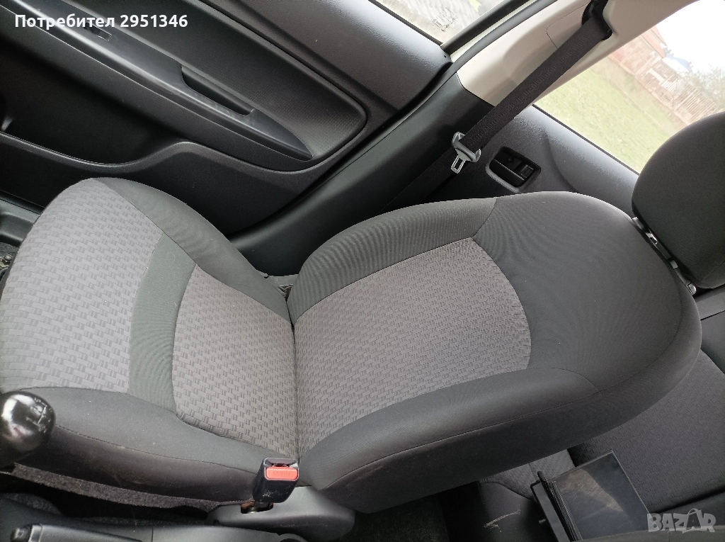 Предна седалка Mitsubishi Space Star , снимка 1