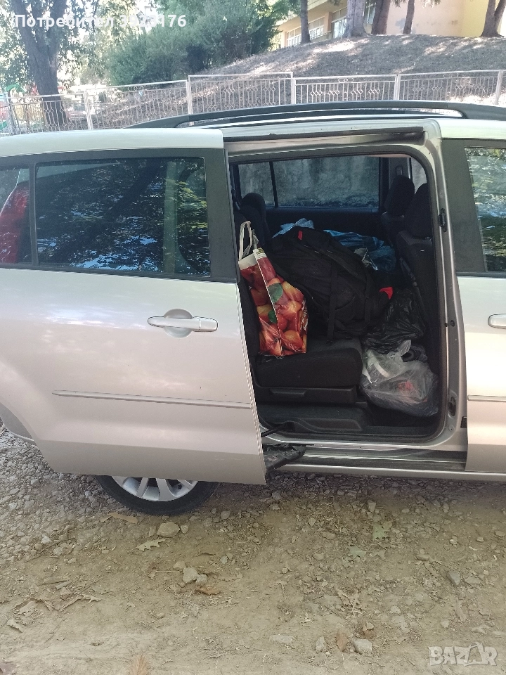 Мазда 5, снимка 1