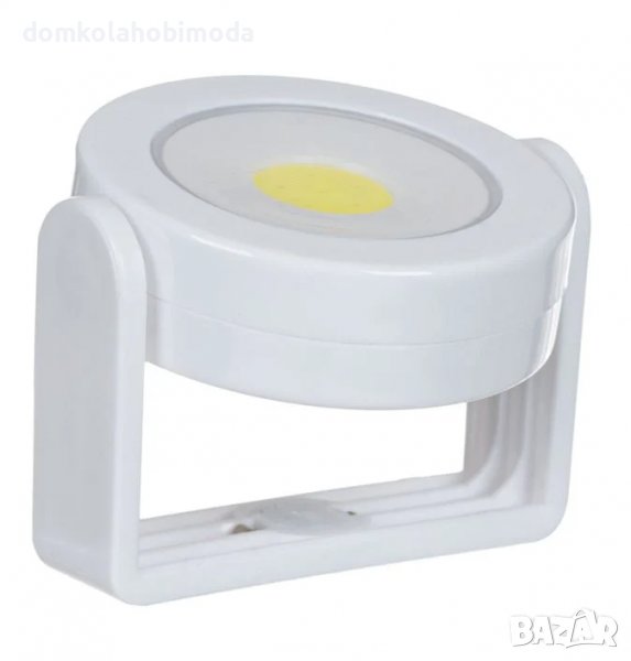 LED  лампа с магнит и отвори за закрепване 7см.Върти се на 360º.С батерии 3 AAA, снимка 1