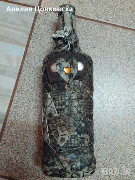 Ръчно декорирана бутилка с ест.кожа, снимка 1