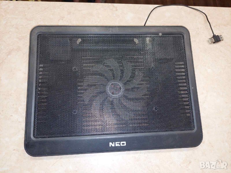 Прадавам охладител за лаптоп 15,4", снимка 1