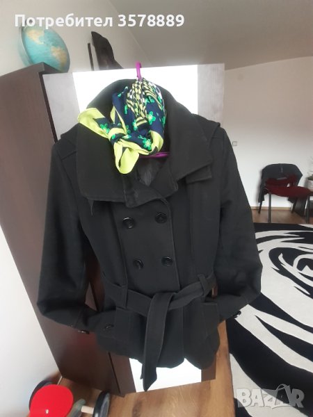 Късо палто с качулка и колан, снимка 1
