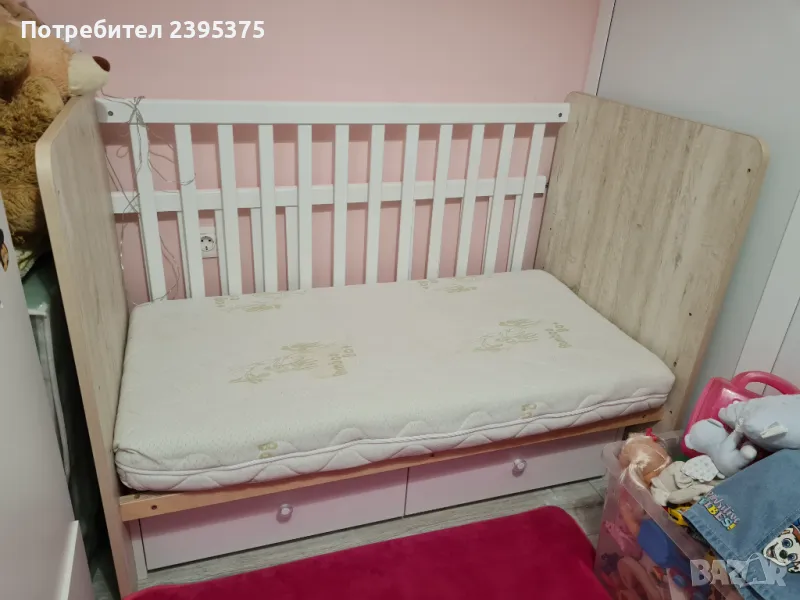 Детско легло + матрак, две шкафчета и протектор, снимка 1