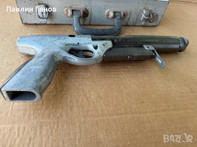 Стар пистолет за пирони, снимка 18 - Антикварни и старинни предмети - 44068570