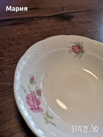 TK Thun- 1794 VINTAGE Bohemia Roses Czechoslovakia, снимка 4 - Чинии - 51995919