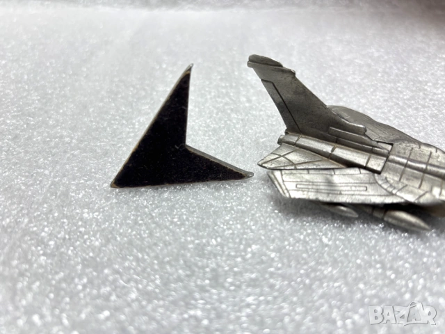 Настолен модел на самолет ROYAL HAMPSHIRE - TORNADO, снимка 7 - Колекции - 53209082