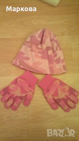 Комплект шапка и ръкавици за момиченце с пате, снимка 2 - Шапки, шалове и ръкавици - 27552540