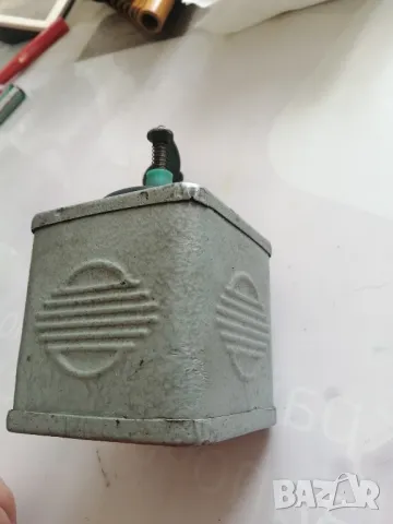 Ретро, мелничка за подправки IAV RESITA, снимка 4 - Антикварни и старинни предмети - 50053539