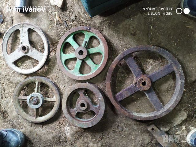 Ремъчни шаиби, снимка 12 - Резервни части за машини - 27594657