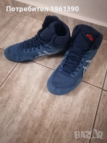 Борцовки нови използвани точно 2 пъти за много малко. Размер 41.5.Цената 140 лв, снимка 6 - Спортни обувки - 51925981