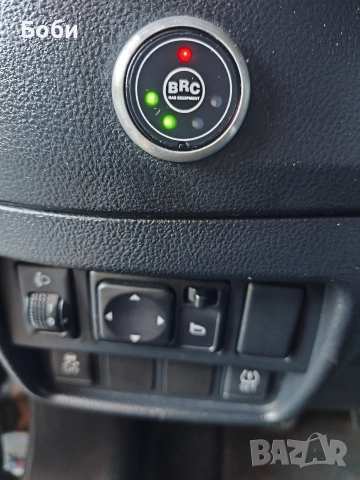 Nissan Juke 1.6 LPG, снимка 12 - Автомобили и джипове - 52954486