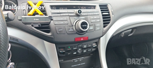 Honda Accord 2.2 i-DTEC, снимка 11 - Автомобили и джипове - 53450196