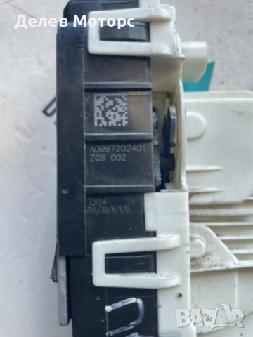 Брава за предна дясна врата A0997202401 от Mercedes CLA 180 Sport двигател 270910, 1.6i 122 кс., снимка 3 - Части - 51564219