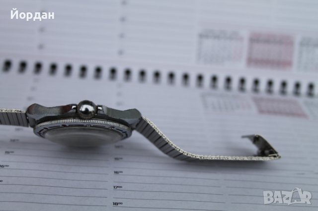 СССР часовник ''Восток'' командирски, снимка 6 - Антикварни и старинни предмети - 40737445