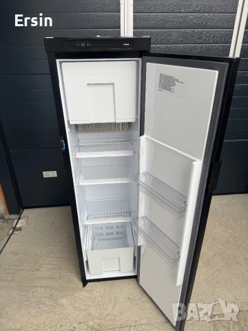 Хладилник Thetford N4142E+ (SLiM) Работи на : 12/220/газ (Свален от чисто нов Кемпер) , снимка 2 - Хладилни чанти - 45419003