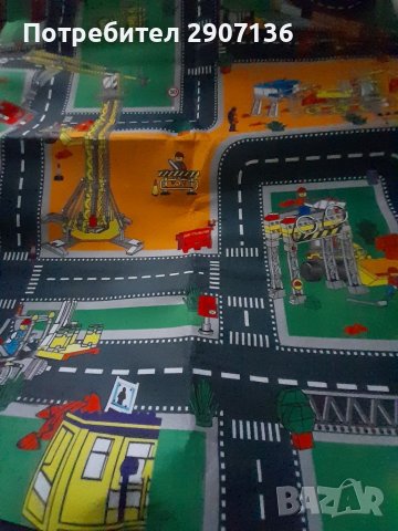 Килимче с улици, знаци, кръстовища- град с пет коли,размери на килимчето 80см.на70см., снимка 3 - Играчки за стая - 38696052
