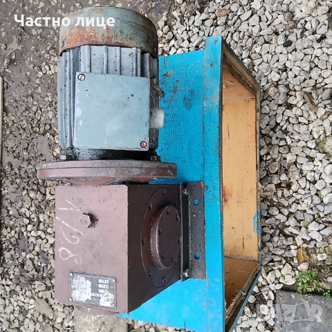 Редуктор, снимка 3 - Електродвигатели - 52682759