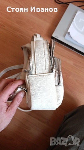 Дамска чанта тип раничка , снимка 5 - Чанти - 53423724