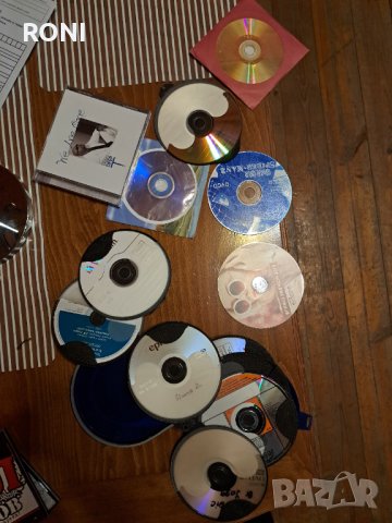 Компактдискове с различна музика, снимка 1