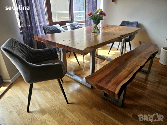 Масивна маса с пейка