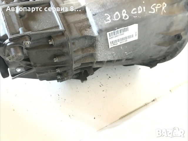 Mercedes Sprinter ръчна скоростна кутия, 5-степенна, A9012601000, оригинална, за 2.2 CDI, 2000–2006 , снимка 2 - Части - 53125160