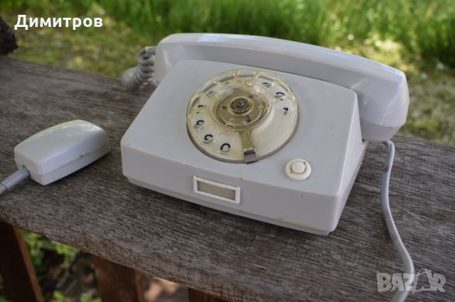 Стар телефон, снимка 3 - Антикварни и старинни предмети - 32958877